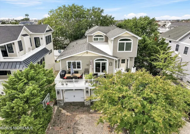 Photo 1 of Single family home for sale at 256 W 10th Street, Ship Bottom, NJ 08008 | MLS# 22628589 | Listing updated on 2026-09-14
