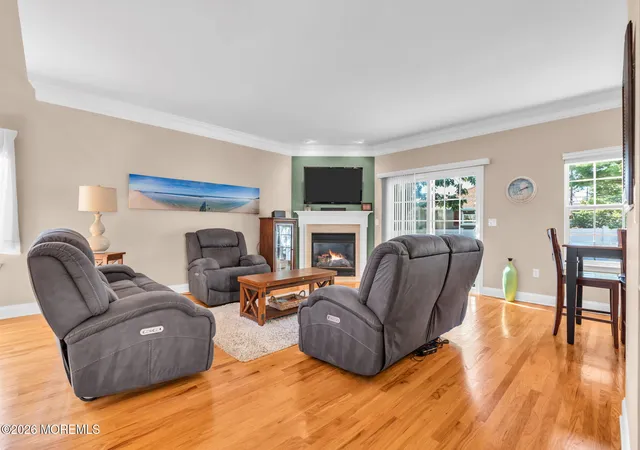 Photo 3 of Single family home for sale at 915 Lynn Ave, Point Pleasant Boro, NJ 08742 | MLS# 22628530 | Listing updated on 2026-09-14