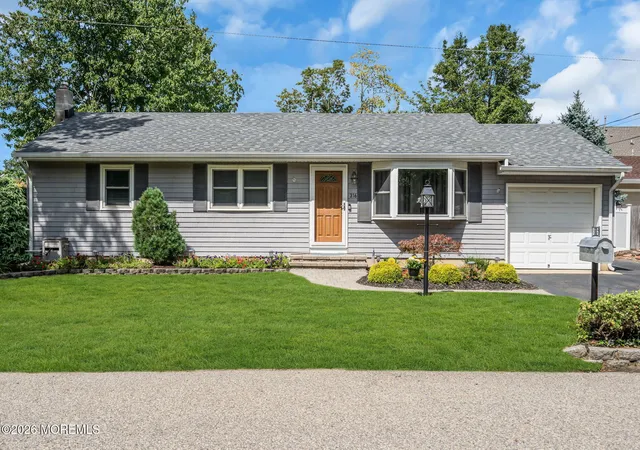 Photo 3 of Single family home for sale at 316 Anchor Ave, Beachwood, NJ 08722 | MLS# 22628492 | Listing updated on 2026-09-15