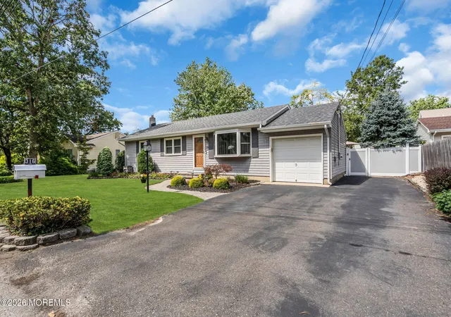 Photo 3 of Single family home for sale at 316 Anchor Ave, Beachwood, NJ 08722 | MLS# 22628492 | Listing updated on 2026-09-15