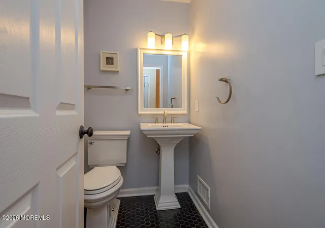 Photo 4 of Condo for sale at 128 Heron Ct, Manalapan, NJ 07726 | MLS# 22628503 | Listing updated on 2026-09-22