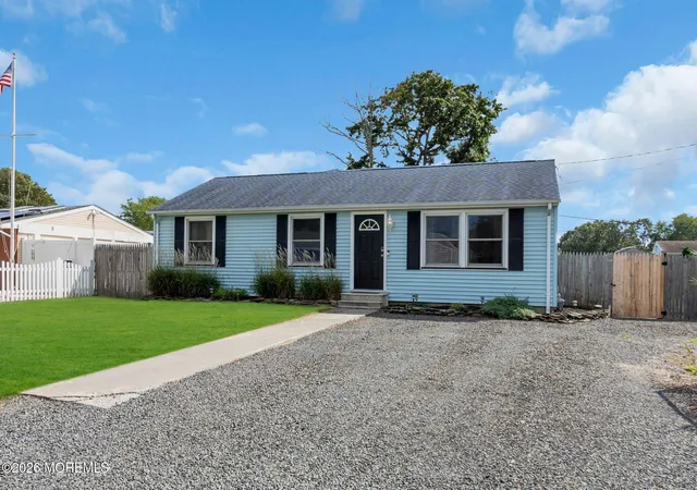 Photo 3 of Single family home for sale at 1001 Tampa Rd, Forked River, NJ 08731 | MLS# 22628670 | Listing updated on 2026-09-24