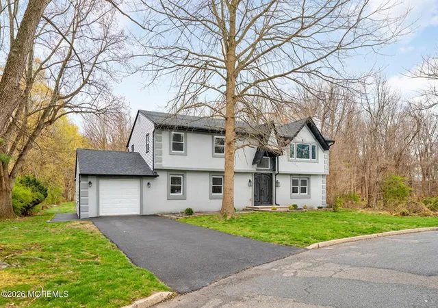 Photo 1 of Single family home for sale at 6 Storer Ct, Morganville, NJ 07751 | MLS# 22629071 | Listing updated on 2026-10-05