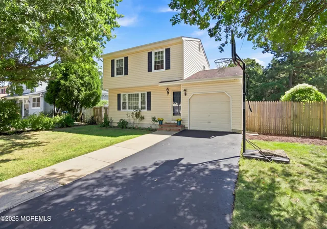 Photo 2 of Single family home for sale at 974 Columbus Dr, Brick, NJ 08724 | MLS# 22628586 | Listing updated on 2026-09-14