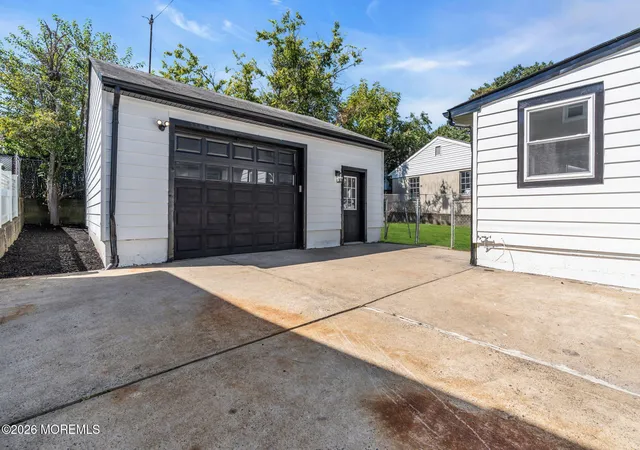 Photo 4 of Sale Pending at 552 Ridgeway Ave, South Amboy, NJ 08879 | MLS# 22628540 | Listing updated on 2026-09-17