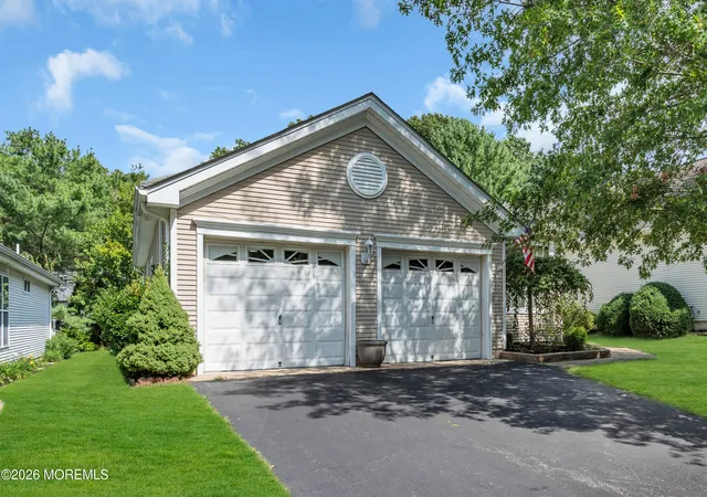 Photo 1 of Single family home for sale at 23 Summerwinds Dr, Lakewood, NJ 08701 | MLS# 22628941 | Listing updated on 2026-09-19