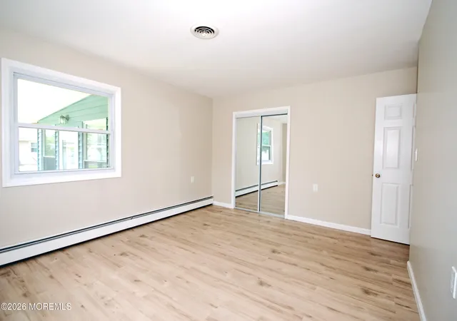 Photo 4 of Single family home for sale at 22 Vera Cruz Ct, Toms River, NJ 08757 | MLS# 22628602 | Listing updated on 2026-09-14