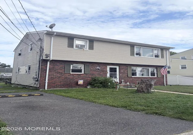 Photo 2 of House for sale at 78 Oakwood Pl, Keansburg, NJ 07734 | MLS# 22628724 | Listing updated on 2026-09-16