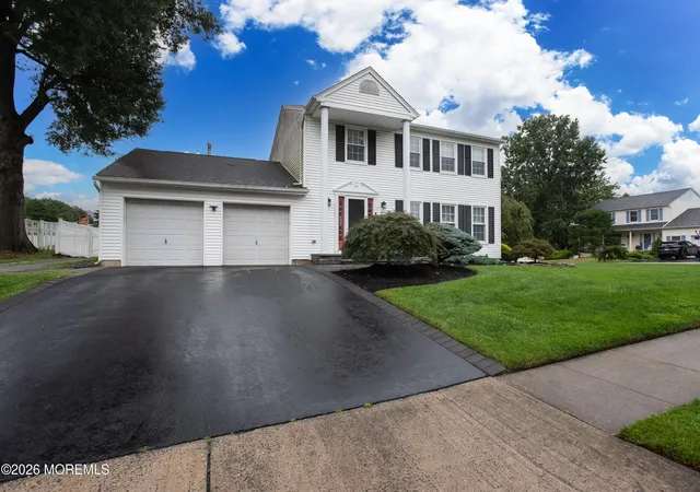 Photo 1 of Single family home for sale at 2 Mulberry Cir, Hazlet, NJ 07730 | MLS# 22628573 | Listing updated on 2026-09-17