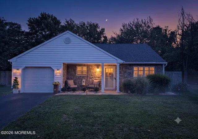 Photo 2 of Sale Pending at 2 Ellison Ct, Keyport, NJ 07735 | MLS# 22628577 | Listing updated on 2026-09-26