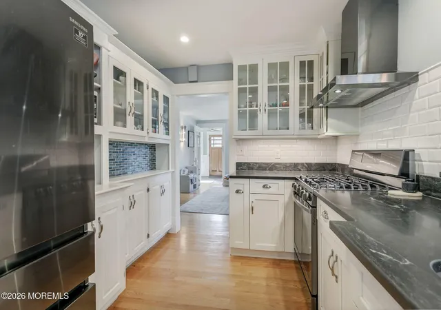 Photo 4 of Sale Pending at 115 Lexington Ave, Fair Haven, NJ 07704 | MLS# 22628636 | Listing updated on 2026-10-08