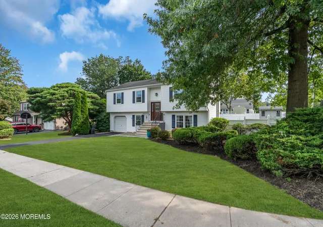 Photo 3 of Single family home for sale at 2 Colony Ct, Hazlet, NJ 07730 | MLS# 22629021 | Listing updated on 2026-09-29