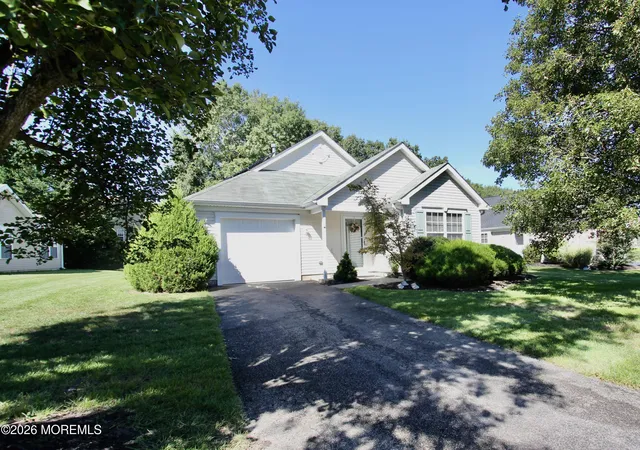Single family home for sale at 6 Wellington Ln, Lakewood, NJ 08701 | MLS# 22628614
