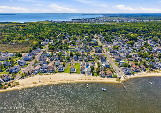 Photo 1 of Single family home for sale at 622 E Longport Ave, Ocean Gate, NJ 08740 | MLS# 22628625 | Listing updated on 2026-09-11