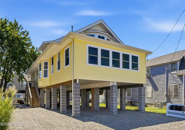 Photo 4 of Single family home for sale at 622 E Longport Ave, Ocean Gate, NJ 08740 | MLS# 22628625 | Listing updated on 2026-09-11