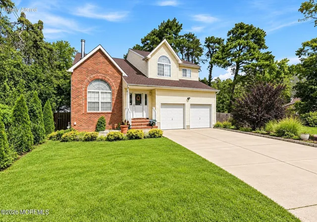Photo 1 of Single family home for sale at 1925 Commonwealth Blvd, Toms River, NJ 08757 | MLS# 22628640 | Listing updated on 2026-09-24