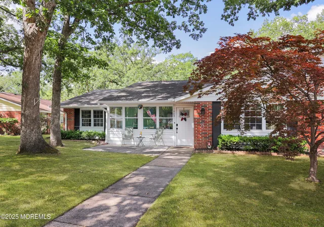 Photo 4 of Single family home for sale at 198a Buckingham Dr, Lakewood, NJ 08701 | MLS# 22628653 | Listing updated on 2026-09-18
