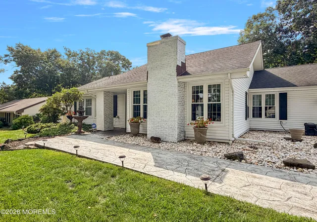 Photo 2 of Single family home for sale at 13 Yorkshire Dr, Jackson, NJ 08527 | MLS# 22629790 | Listing updated on 2026-09-25