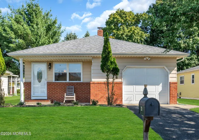 Photo 2 of Single family home for sale at 21 Boca Raton St, Toms River, NJ 08757 | MLS# 22629492 | Listing updated on 2026-10-06