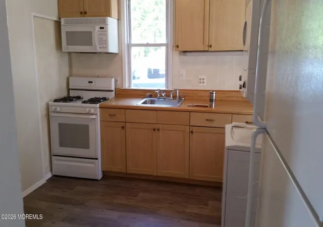 Photo 3 of House for sale at 25 Oakwood Ave, Long Branch, NJ 07740 | MLS# 22628919 | Listing updated on 2026-09-18