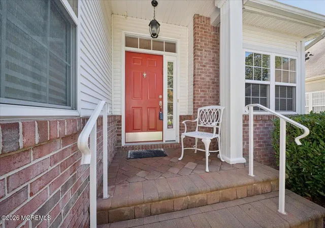 Photo 3 of Single family home for sale at 4 Gainsborough Ct, Manalapan, NJ 07726 | MLS# 22629254 | Listing updated on 2026-09-29