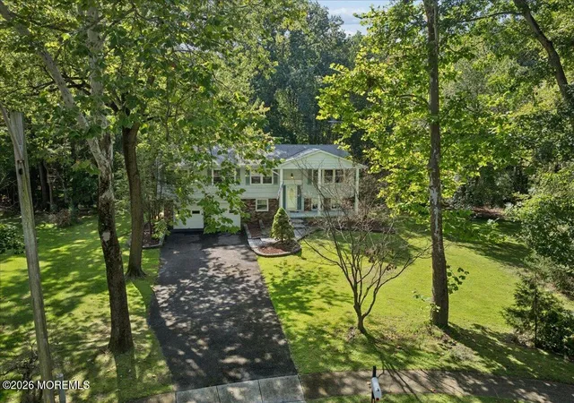 Photo 1 of Single family home for sale at 16 Coventry Ct, Manalapan, NJ 07726 | MLS# 22628729 | Listing updated on 2026-09-24