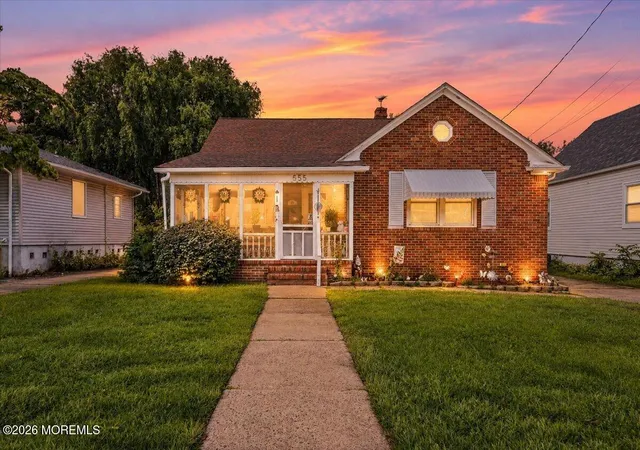 Photo 1 of Single family home for sale at 555 Main St, Sayreville, NJ 08872 | MLS# 22628722 | Listing updated on 2026-09-21