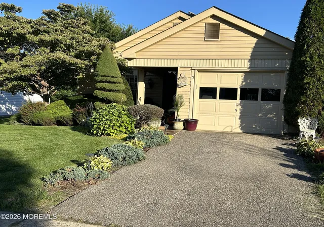 Photo 1 of Single family home for sale at 7 Reigate Ln, Manchester, NJ 08759 | MLS# 22628938 | Listing updated on 2026-09-21