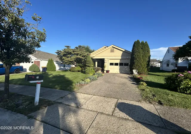 Photo 3 of Single family home for sale at 7 Reigate Ln, Manchester, NJ 08759 | MLS# 22628938 | Listing updated on 2026-09-21