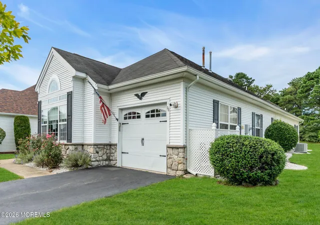 Photo 3 of Single family home for sale at 30 Arcadia Dr, Manchester Township, NJ 08759 | MLS# 22629809 | Listing updated on 2026-09-29