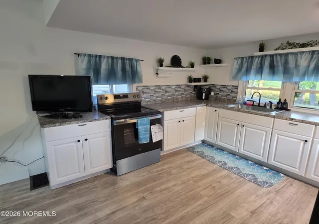 Photo 4 of Manufactured home for sale at 17 Gary Ave, Hazlet, NJ 07730 | MLS# 22629594 | Listing updated on 2026-09-18