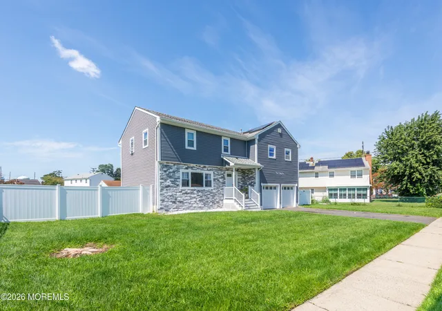 Photo 2 of Single family home for sale at 321 Myrtle St, Cliffwood, NJ 07721 | MLS# 22628771 | Listing updated on 2026-09-27