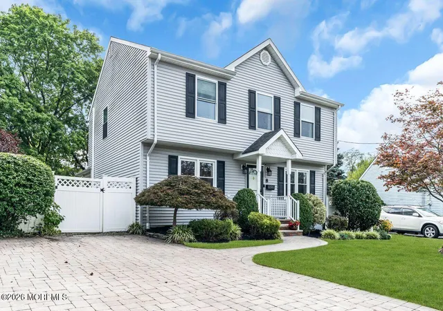 Photo 2 of Single family home for sale at 8 Highview Rd, East Brunswick, NJ 08816 | MLS# 22628775 | Listing updated on 2026-09-20