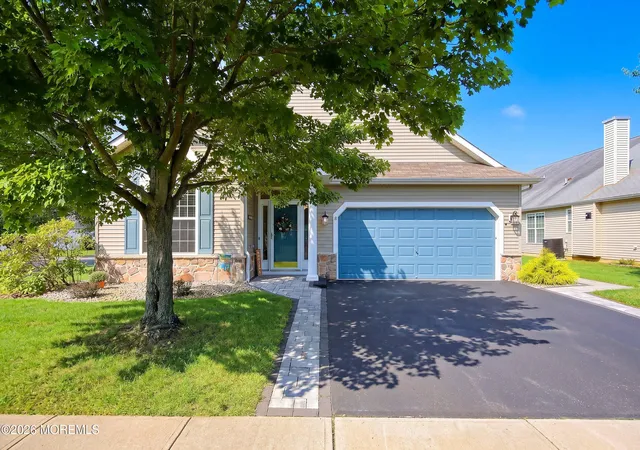 Photo 2 of Single family home for sale at 12 Woodview Dr, Manchester Township, NJ 08759 | MLS# 22628930 | Listing updated on 2026-09-27