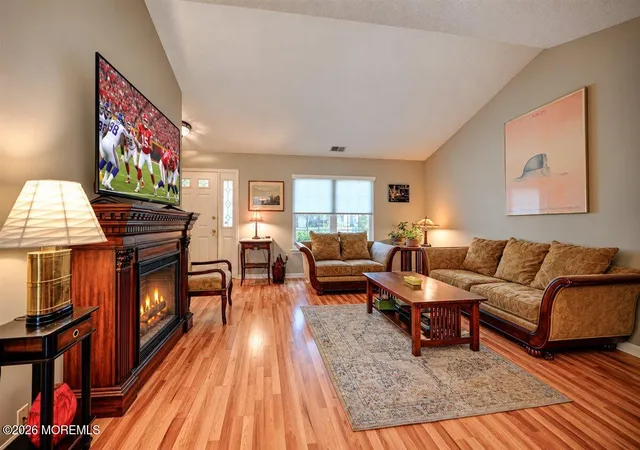 Photo 3 of Single family home for sale at 520 N Petunia Ln, Whiting, NJ 08759 | MLS# 22629725 | Listing updated on 2026-10-29