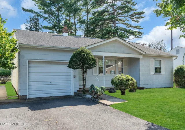 Photo 1 of Single family home for sale at 297 Westbrook Dr, Toms River, NJ 08757 | MLS# 22628913 | Listing updated on 2026-09-14