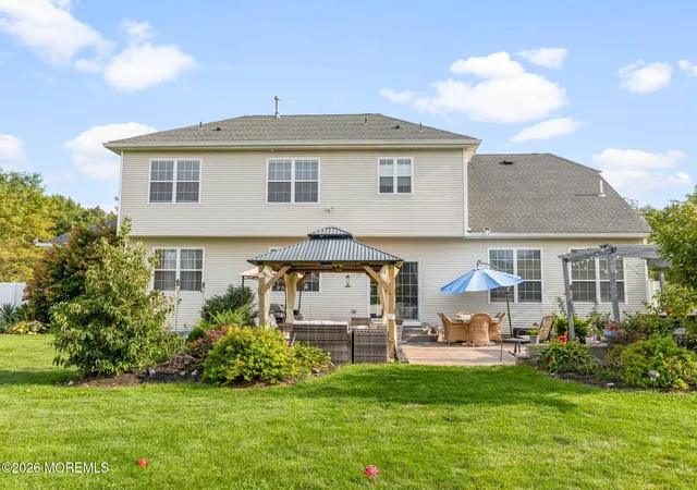 Photo 4 of Single family home for sale at 22 Cliffwood Dr, Allentown, NJ 08501 | MLS# 22628910 | Listing updated on 2026-09-21