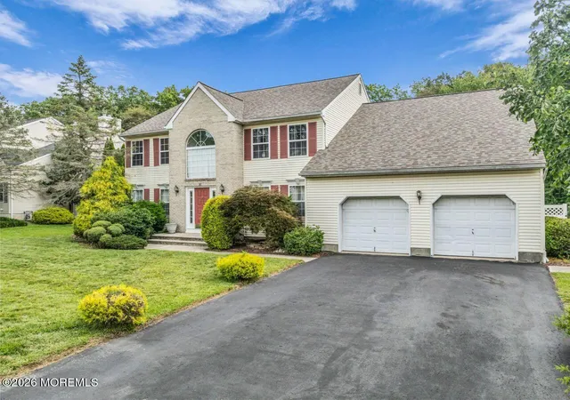 Photo 3 of Single family home for sale at 383 Meadowood Rd, Jackson, NJ 08527 | MLS# 22628842 | Listing updated on 2026-09-24