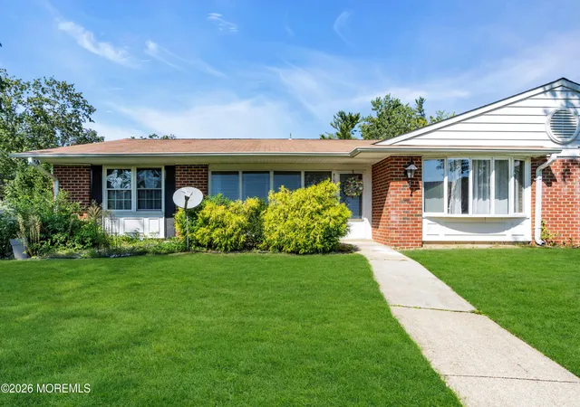 Photo 1 of Single family home for sale at 915 Dumbarton Dr #A, Lakewood, NJ 08701 | MLS# 22628853 | Listing updated on 2026-09-23