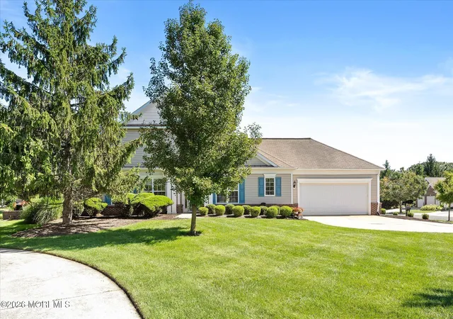 Photo 2 of Single family home for sale at 10 Sparrow Dr, Trenton, NJ 08690 | MLS# 22628979 | Listing updated on 2026-10-03