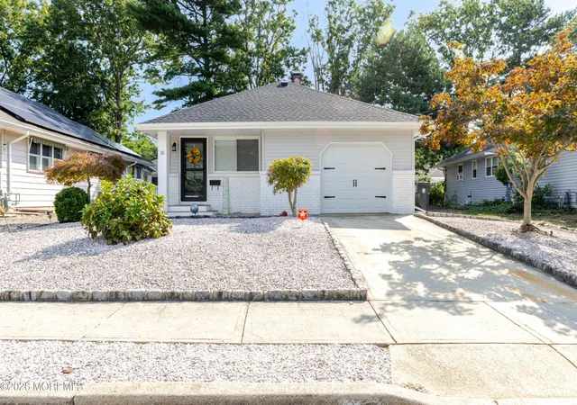 Photo 2 of Sale Pending at 15 Mount Logan Ln, Toms River, NJ 08753 | MLS# 22629572 | Listing updated on 2026-09-28