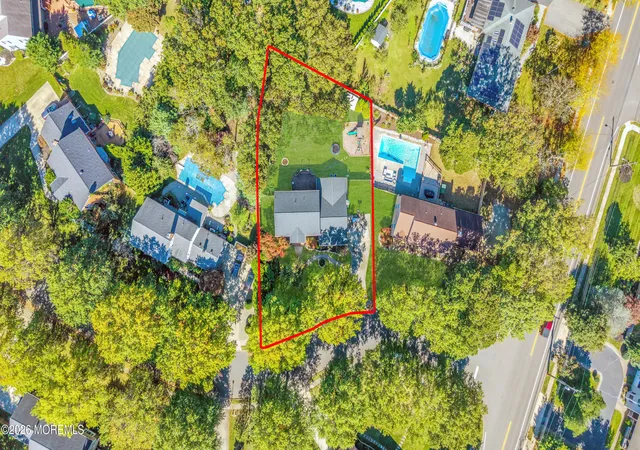 Photo 3 of Single family home for sale at 746 Ryan Run, Toms River, NJ 08753 | MLS# 22632827 | Listing updated on 2026-10-29