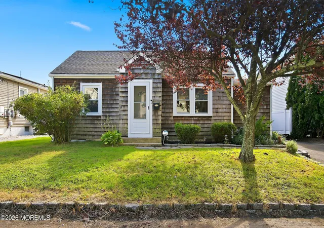 Photo 2 of Sale Pending at 1212 Brown St, Point Pleasant Boro, NJ 08742 | MLS# 22629449 | Listing updated on 2026-10-01