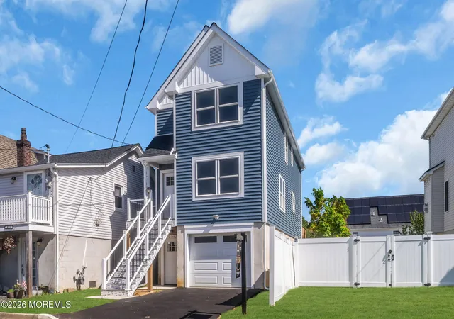 Photo 3 of Single family home for sale at 917 5th Street, Union Beach, NJ 07735 | MLS# 22629231 | Listing updated on 2026-09-19