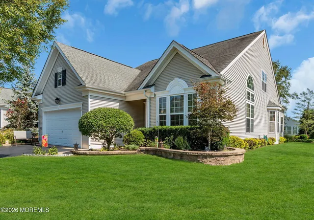 Photo 1 of Single family home for sale at 2 Appleby Ct, Jackson, NJ 08527 | MLS# 22629712 | Listing updated on 2026-10-08
