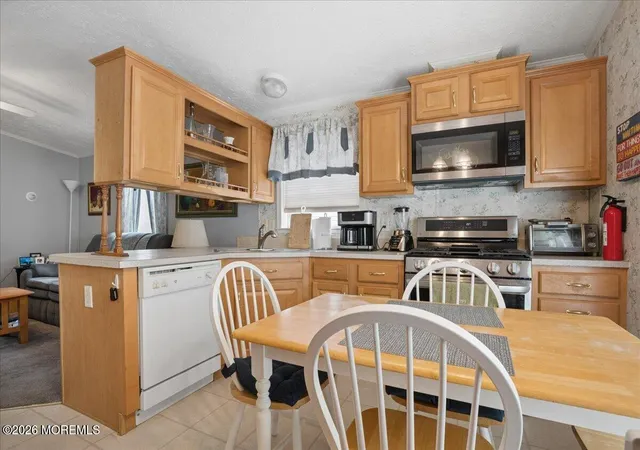 Photo 3 of Manufactured home for sale at 2505 Woodbridge Ave #M36, Edison, NJ 08817 | MLS# 22629217 | Listing updated on 2026-09-16