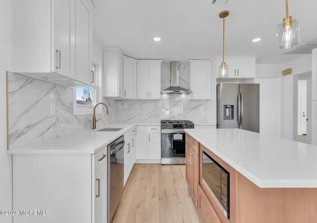 Photo 2 of Single family home for sale at 2 Sabinas St, Toms River, NJ 08757 | MLS# 22628957 | Listing updated on 2026-09-23