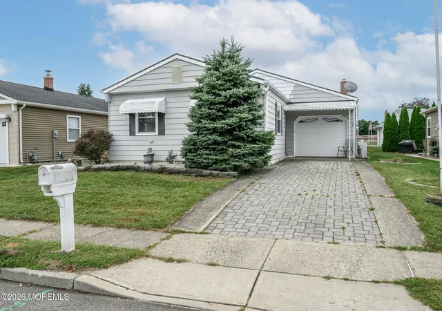 Photo 1 of Single family home for sale at 8 Lumsden St, Toms River, NJ 08757 | MLS# 22629041 | Listing updated on 2026-09-23