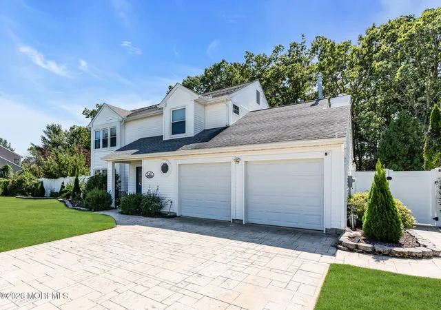 Photo 2 of Single family home for sale at 41 Deer Run Dr S, Barnegat, NJ 08005 | MLS# 22629175 | Listing updated on 2026-10-04