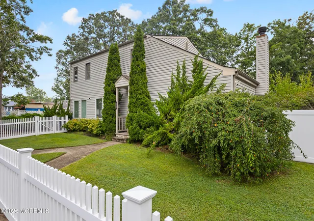Photo 1 of Single family home for sale at 2126 Dorothy Rd, Toms River, NJ 08753 | MLS# 22629003 | Listing updated on 2026-09-15